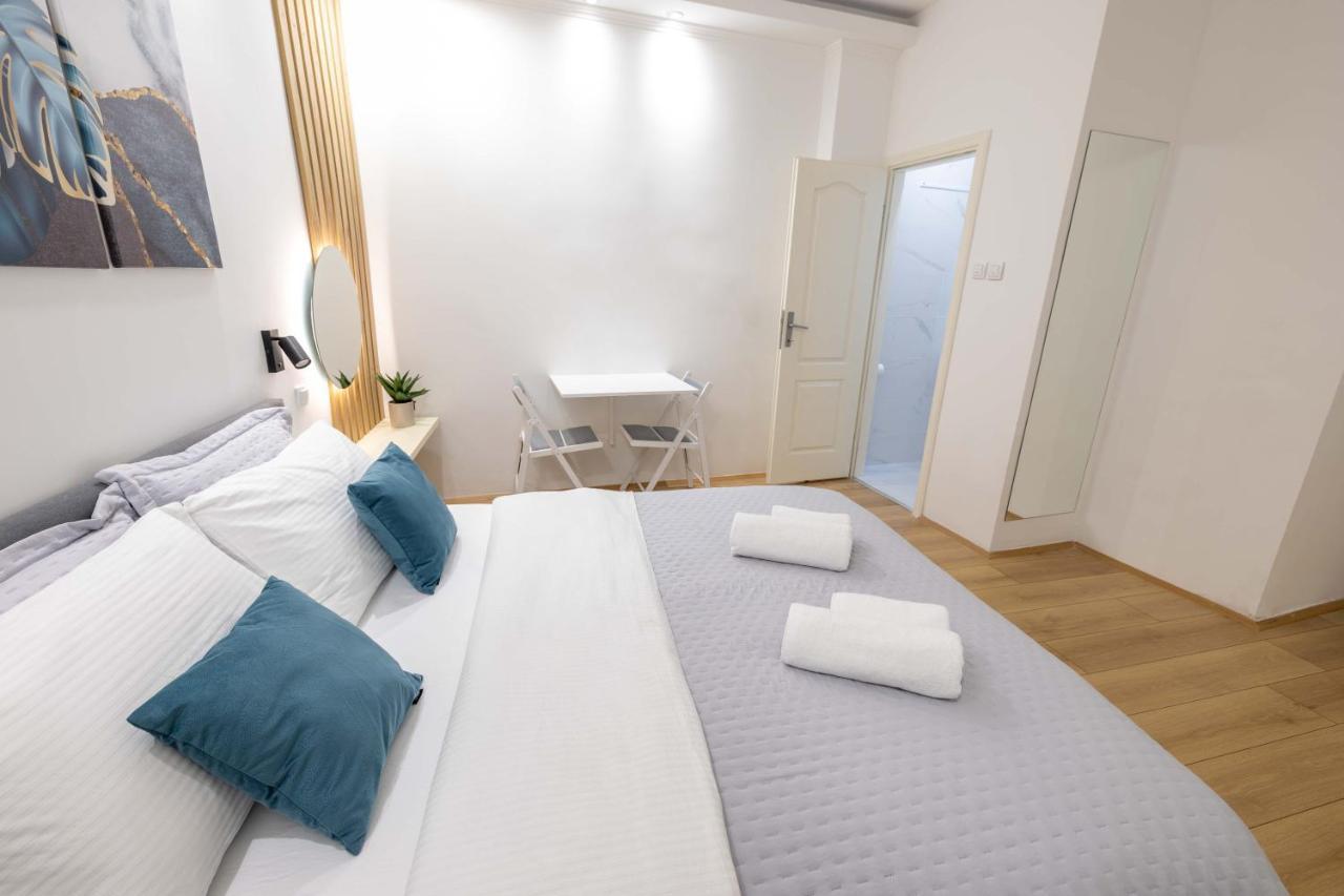 Old Town Rooms Novi Sad Esterno foto