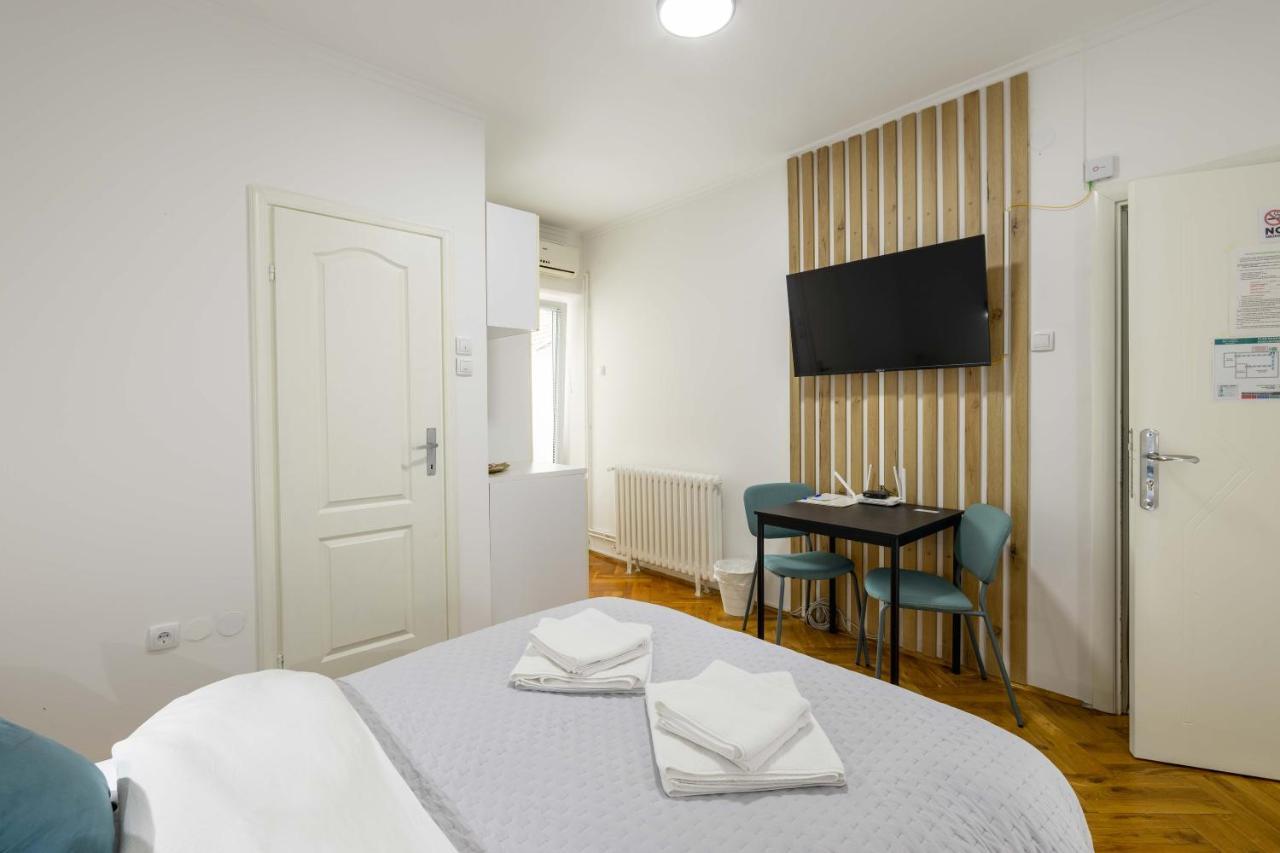 Old Town Rooms Novi Sad Esterno foto