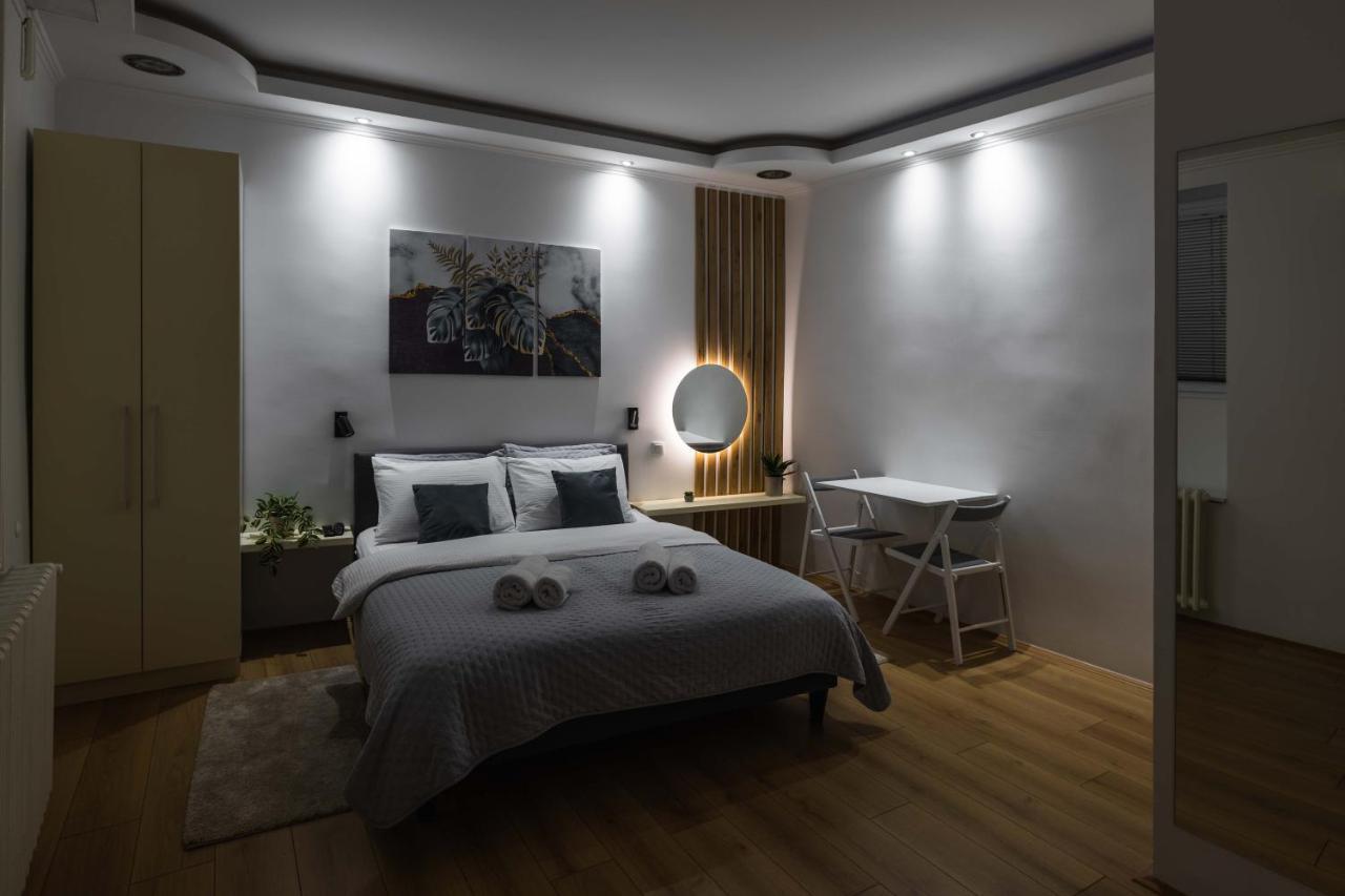 Old Town Rooms Novi Sad Esterno foto