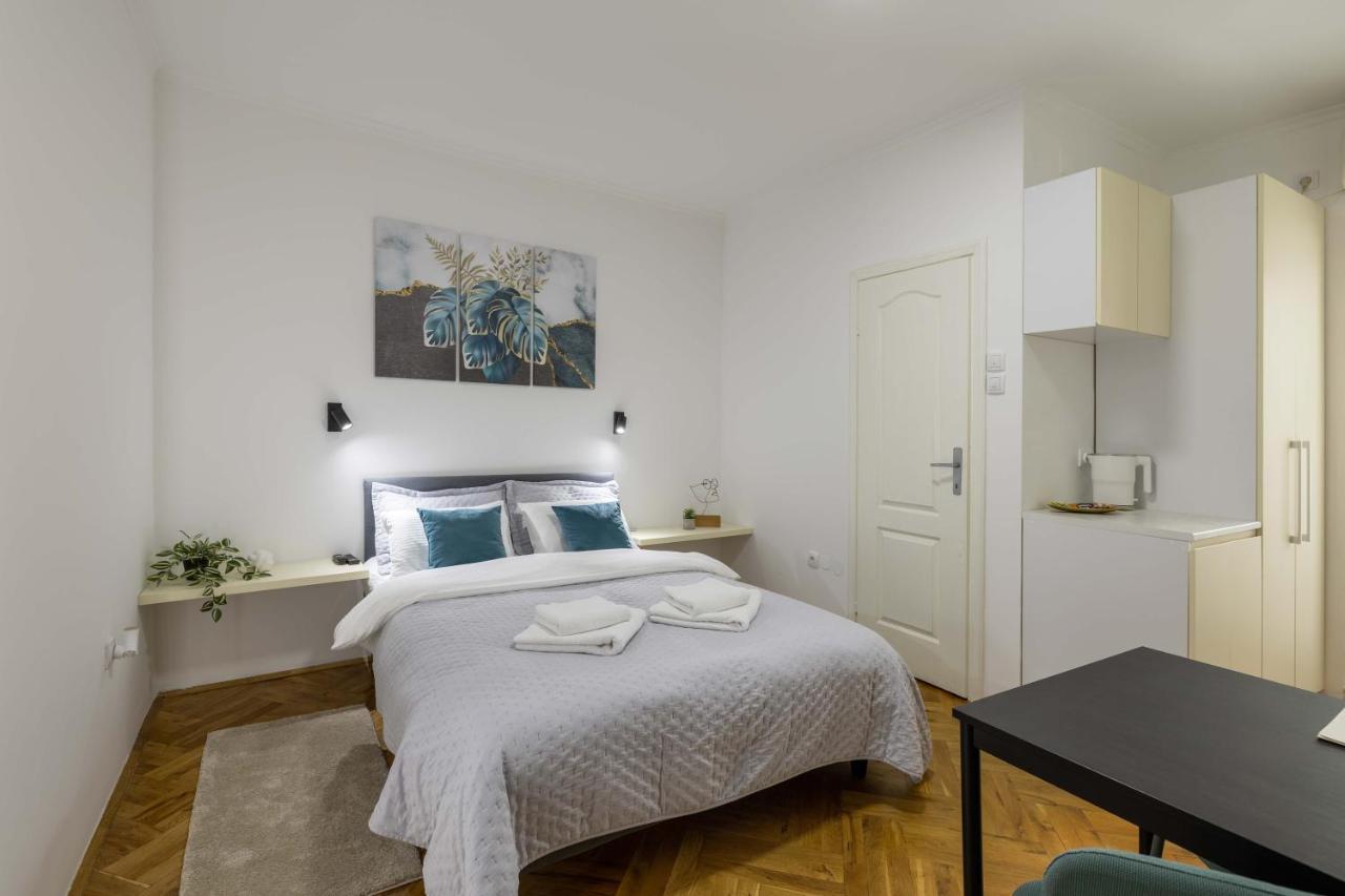 Old Town Rooms Novi Sad Esterno foto