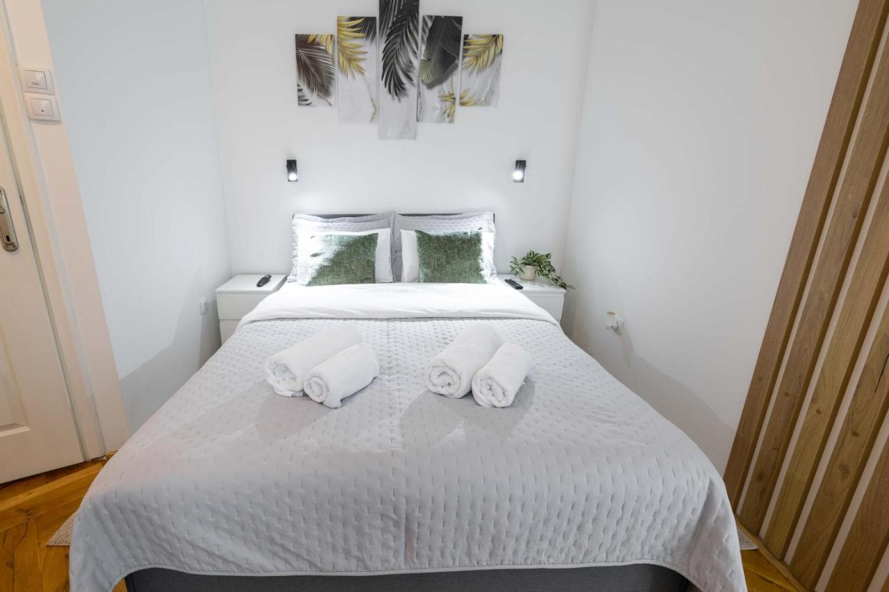 Old Town Rooms Novi Sad Esterno foto